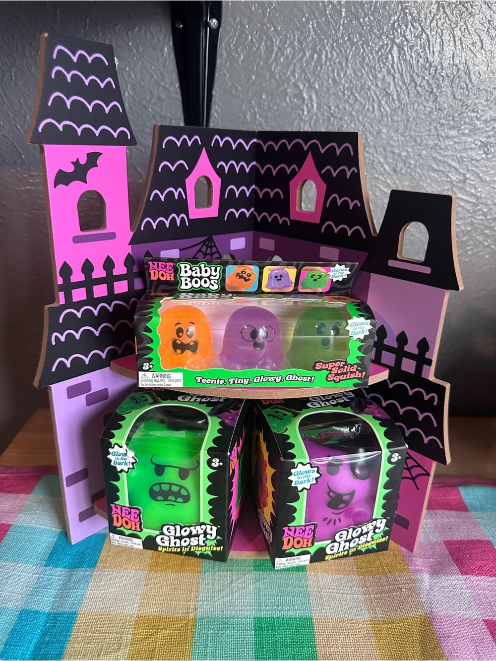 NeeDoh Glowy Ghost and Baby Boos Halloween House Display